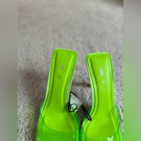 Zara Green Vinyl Square-toe Heeled Sandals - Picture 7 of 8